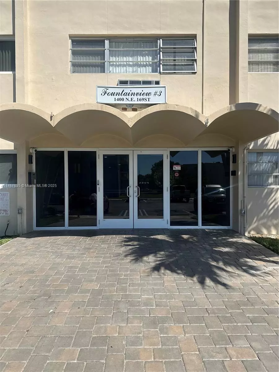 Miami, FL 33162,1400 NE 169th St #215