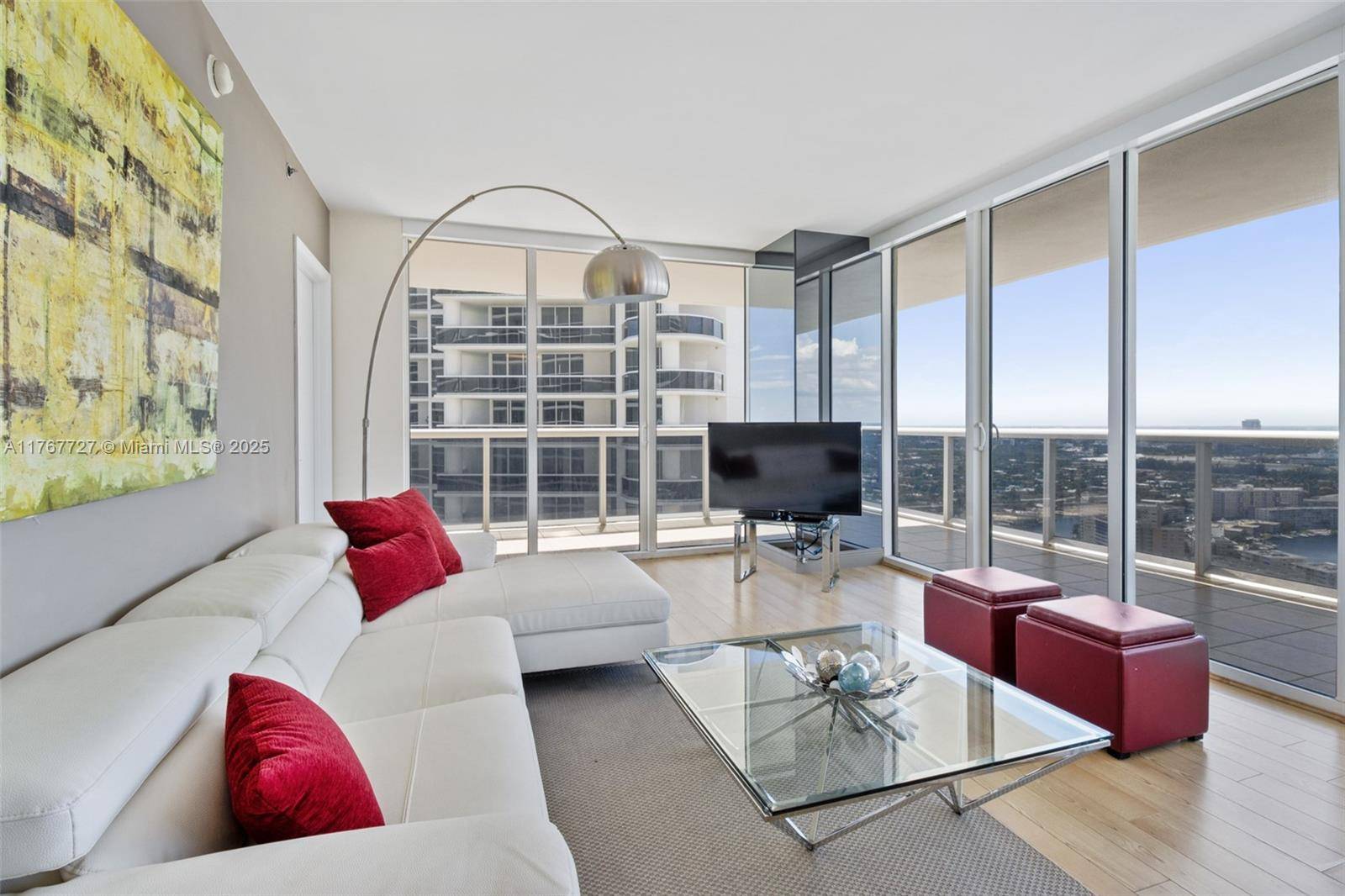 Hallandale Beach, FL 33009,1830 S OCEAN DR #3906