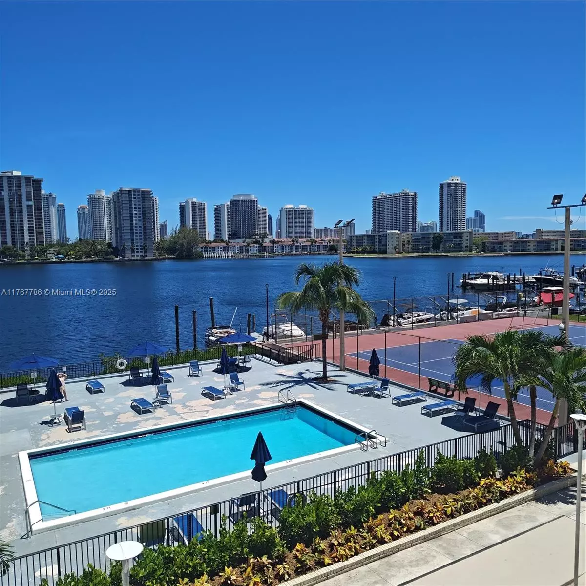 Aventura, FL 33160,2750 NE 183rd St #301