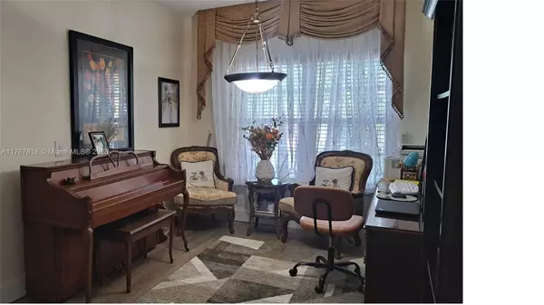 Pembroke Pines, FL 33025,1100 SW 85th Ter