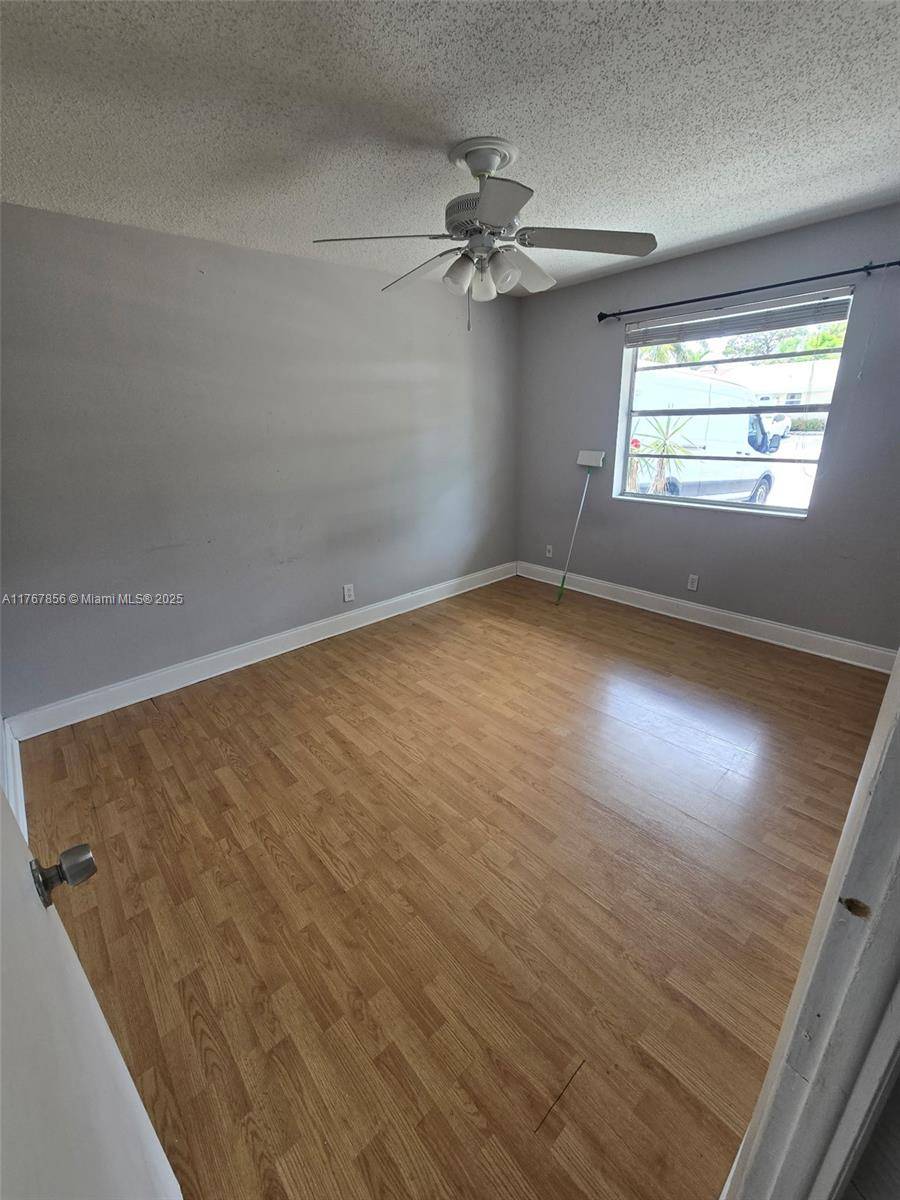 Green Acres, FL 33463,4802 Gladiator Cir