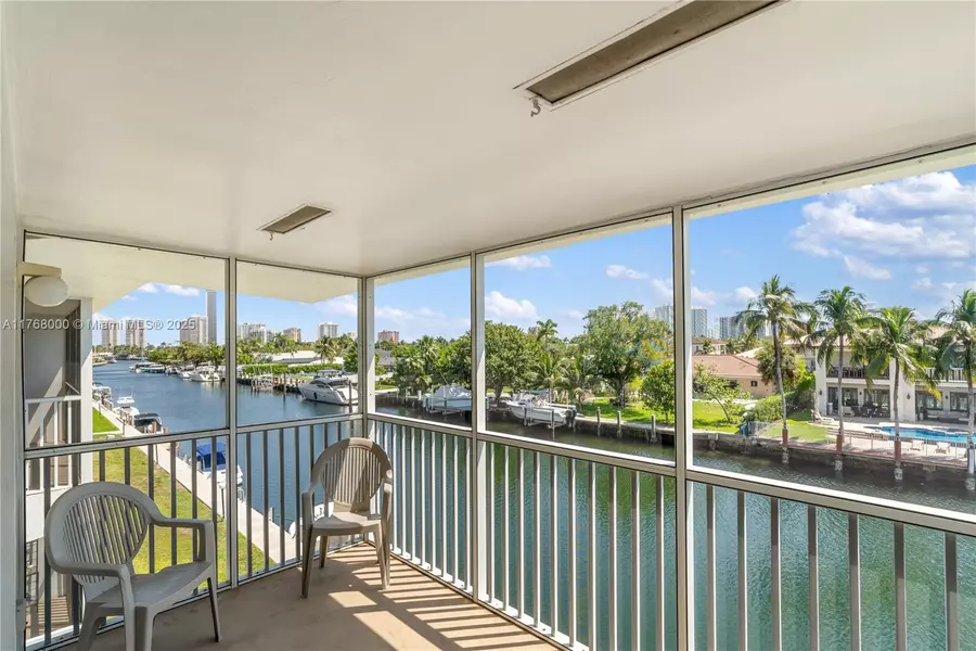 465 Paradise Isle Blvd #308, Hallandale Beach, FL 33009