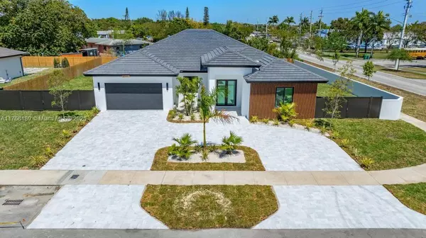 12715 SW 193rd Ter, Miami, FL 33177