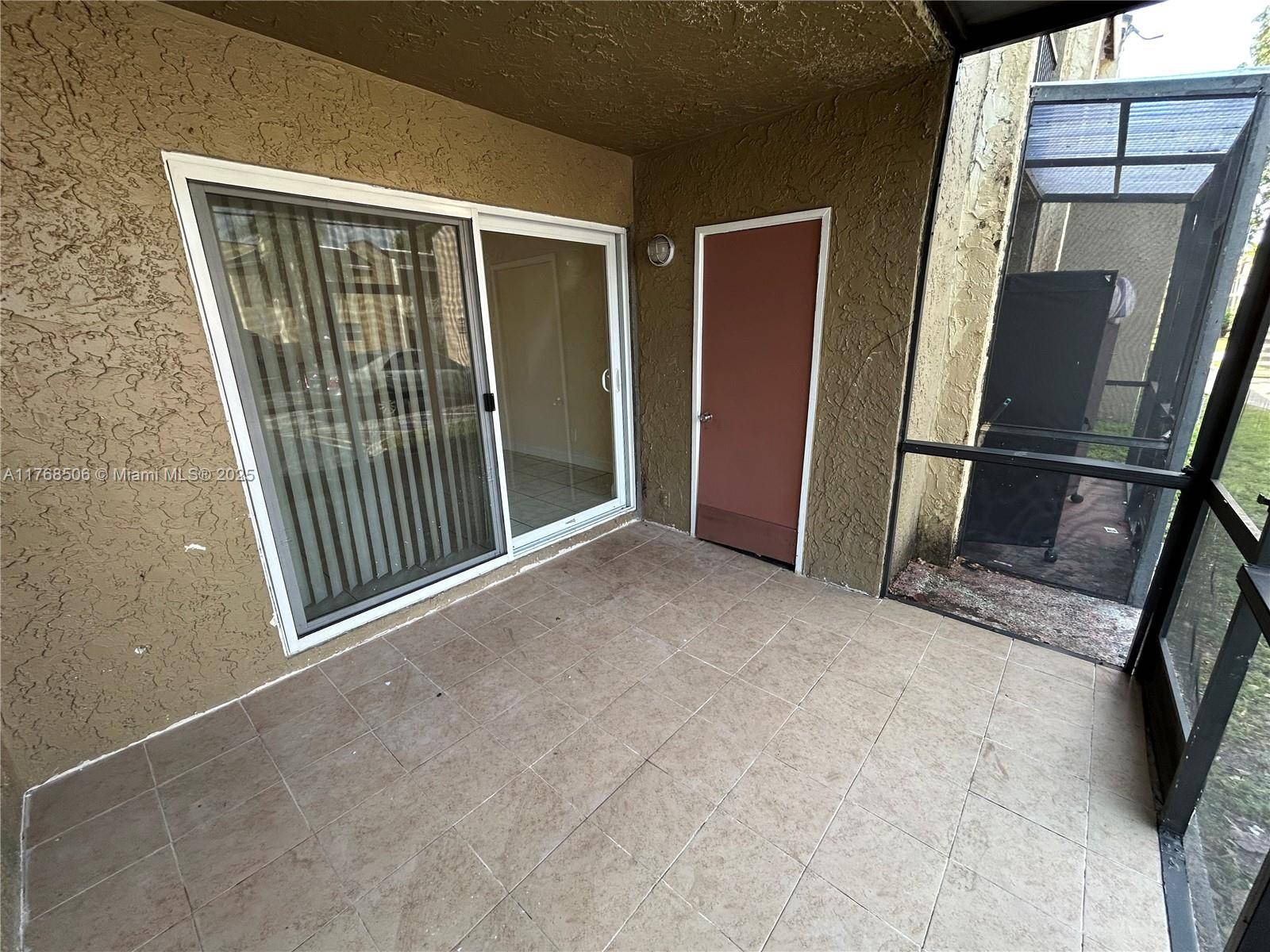 Tamarac, FL 33319,4401 Treehouse Ln #A