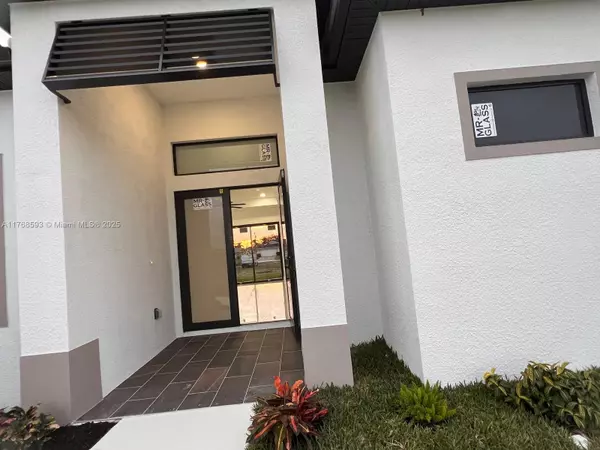 Cape Coral, FL 33909,2122 NE 14th PL