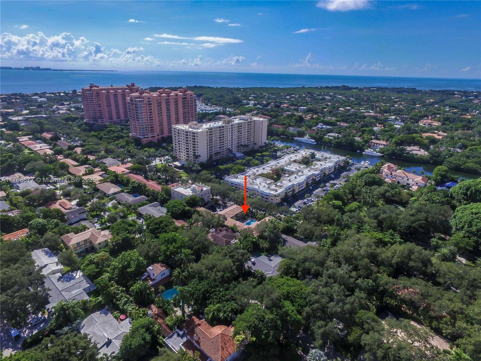 125 Edgewater Dr #2, Coral Gables, FL 33133
