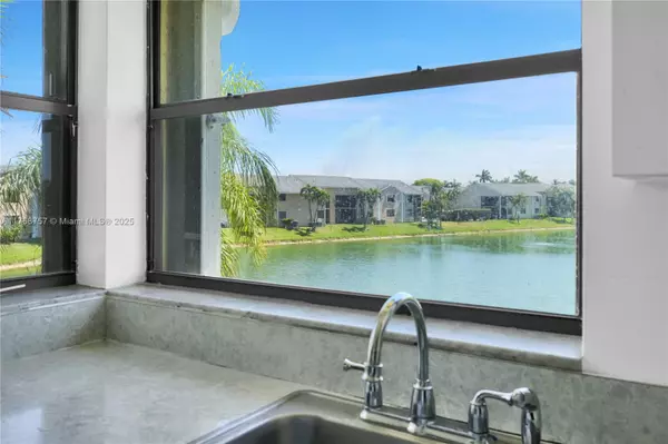 Homestead, FL 33034,980 Constitution Dr #980D