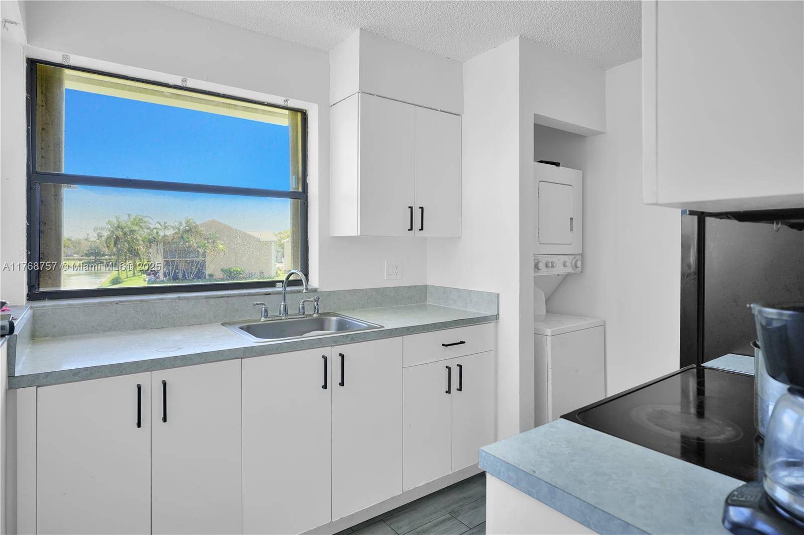 Homestead, FL 33034,980 Constitution Dr #980D