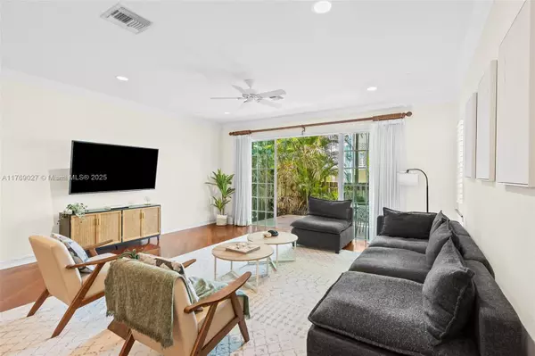 Fort Lauderdale, FL 33315,419 SW 5th St #419