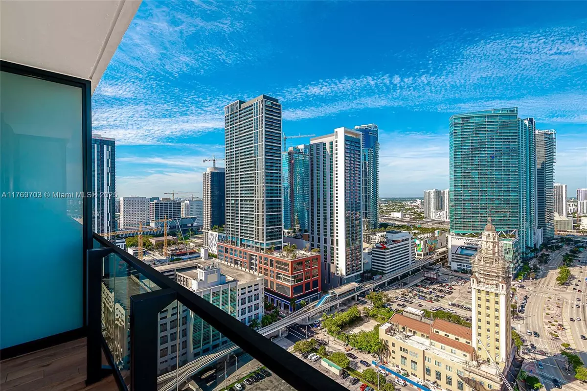 Miami, FL 33132,398 NE 5th St #2207