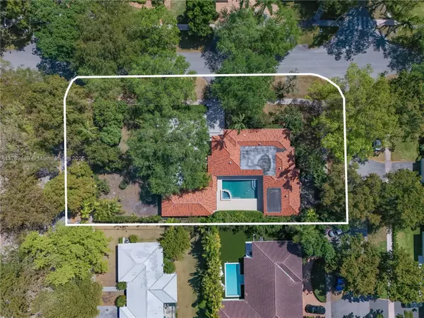 Coral Gables, FL 33146,5810 Maggiore St