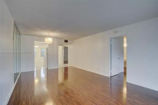 Pembroke Pines, FL 33027,12701 SW 14th St #203J