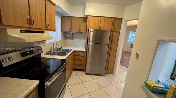 Miami, FL 33179,1701 NE Miami Gardens Dr #217