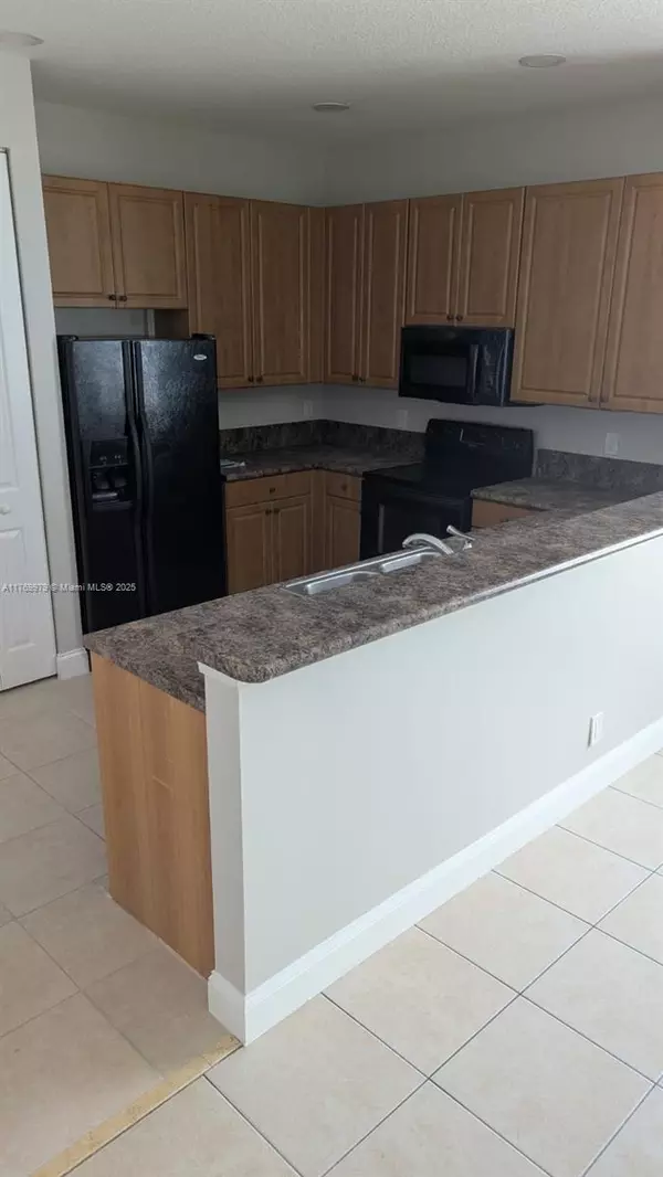 Royal Palm Beach, FL 33411,325 Mulberry Grove Rd