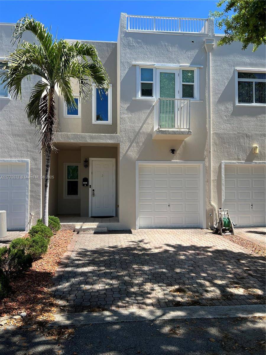 Hollywood, FL 33020,1115 N 17th Ave #2