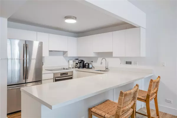 Miami Beach, FL 33139,2301 Collins Ave #1001