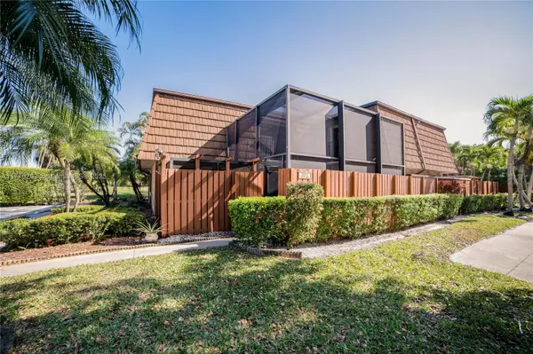 9135 SW 20th Pl #D, Davie, FL 33324