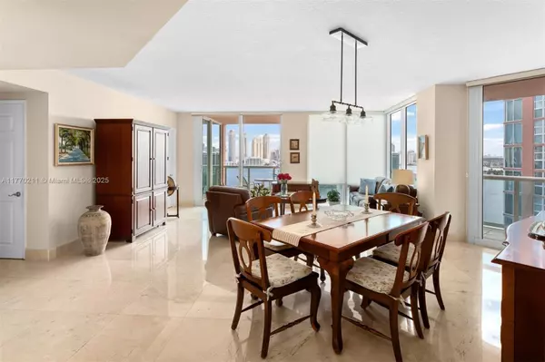 Aventura, FL 33180,3370 Hidden Bay Dr #1904