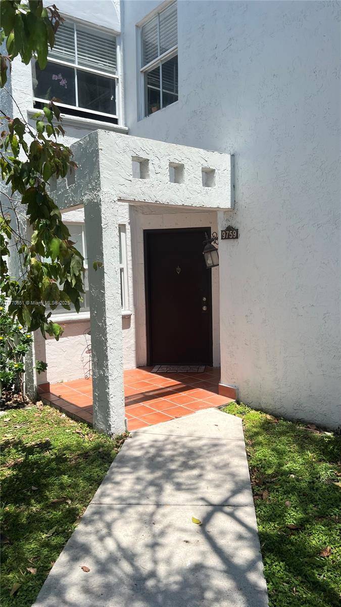 Doral, FL 33178,9759 NW 49th Ter #410