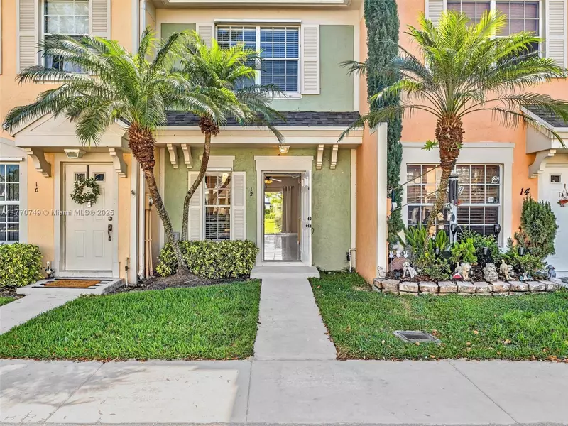 12 Simonton Cir #12, Weston, FL 33326