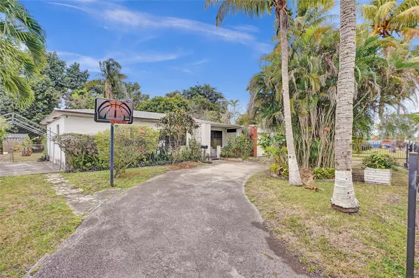 Miami, FL 33167,1930 NW 132nd St