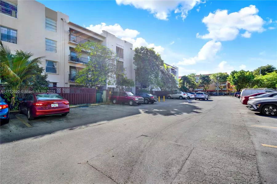 5665 W 20th Ave #415, Hialeah, FL 33012