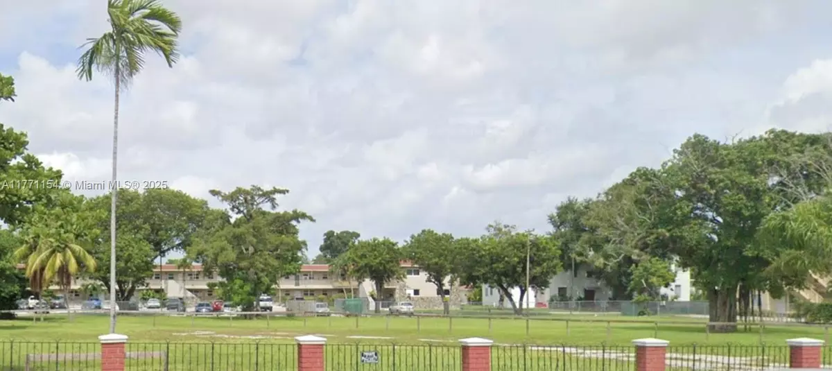 Miami, FL 33125,1250 NW 22nd Ave