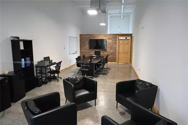 Orlando, FL 32817,3370 ROUSE RD #119