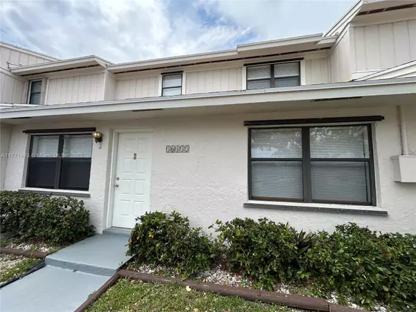 Delray Beach, FL 33484,16413 Grape Way #16413