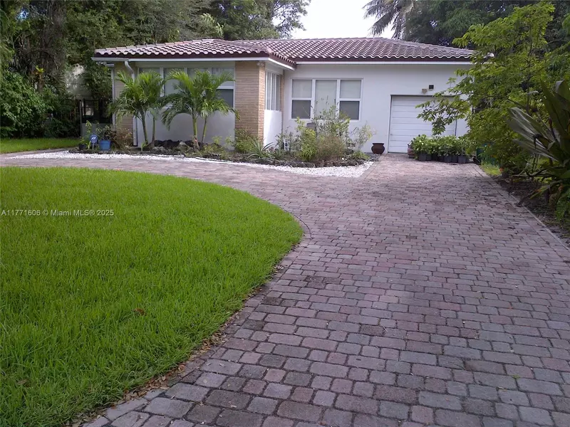 Miami, FL 33138