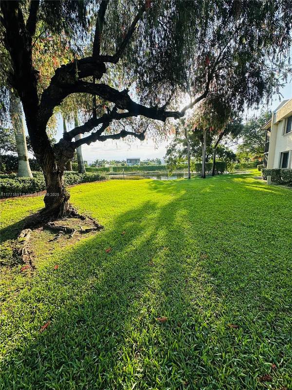 Weston, FL 33326,16491 Blatt Blvd #202