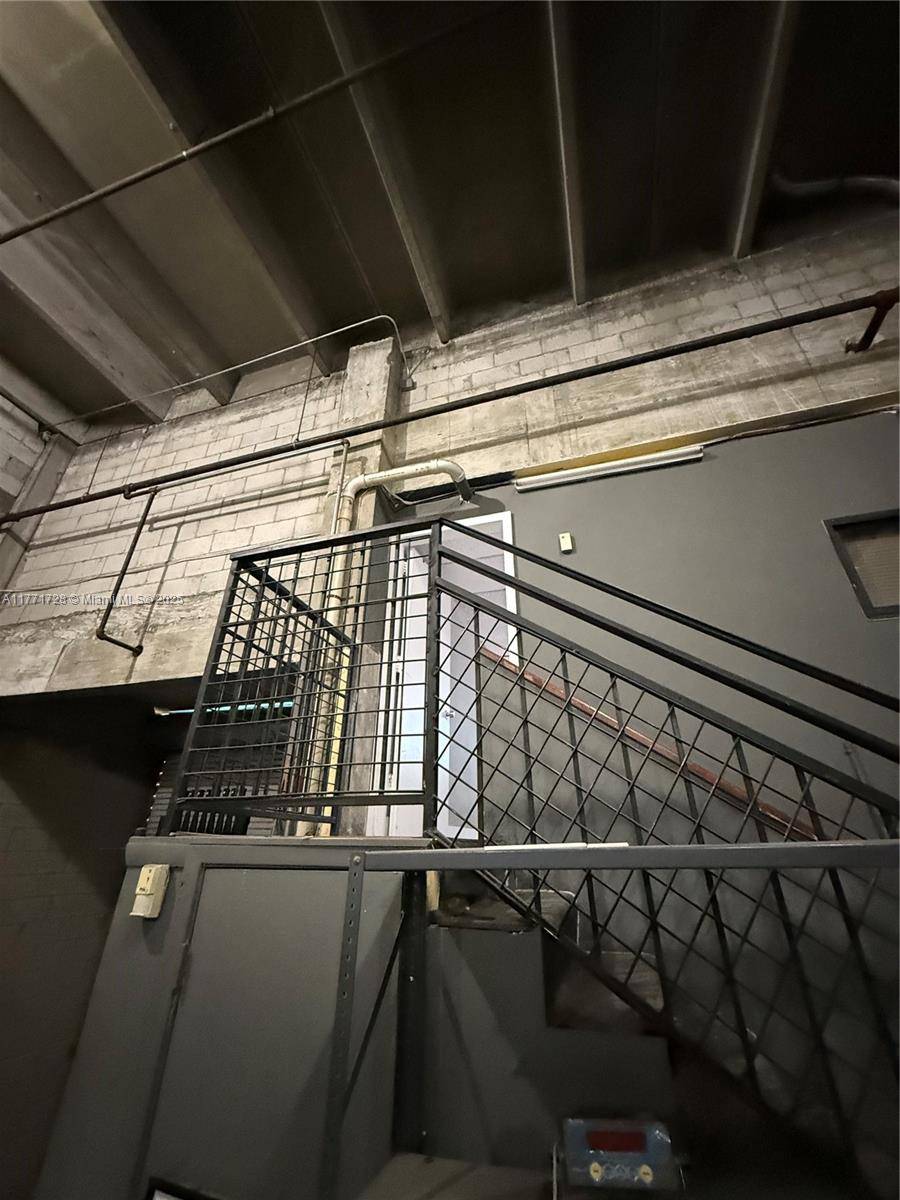 Miami, FL 33166,6912 NW 50th St #6-1