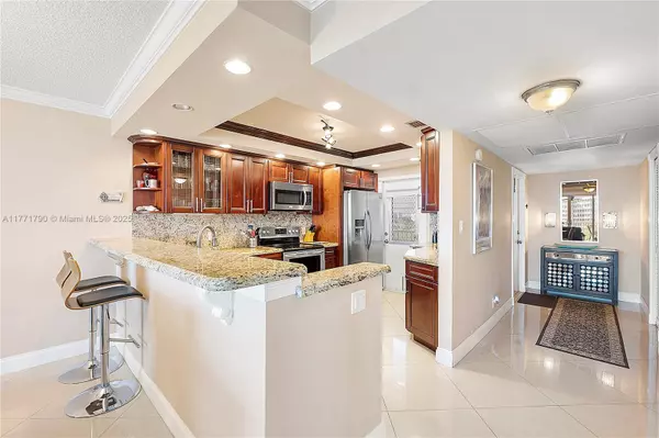 Pompano Beach, FL 33069,2940 N Course Dr #712
