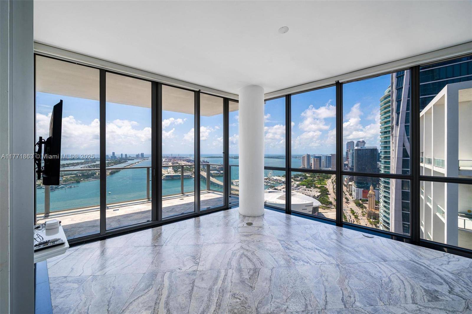 Miami, FL 33132,1100 Biscayne Blvd #4901