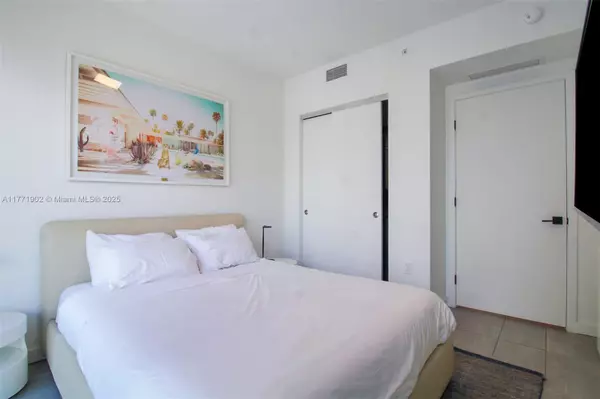 Miami, FL 33132,227 NE 2nd St #2206