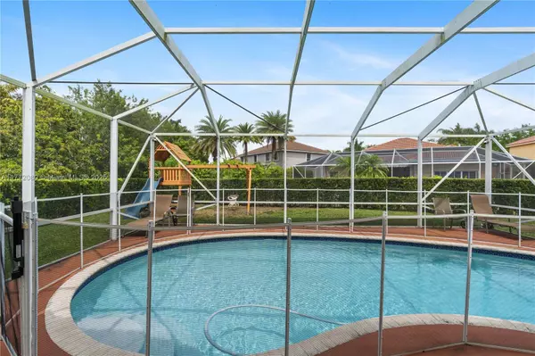 Weston, FL 33331,4491 Foxtail Ln