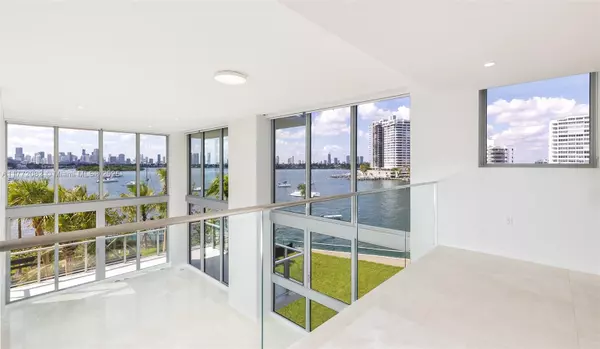 Miami Beach, FL 33139,1500 Bay Rd #N-0301