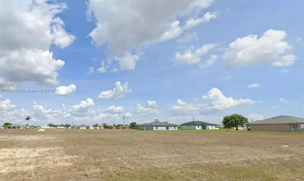 Cape Coral, FL 33993,2933 NW 8Th Pl