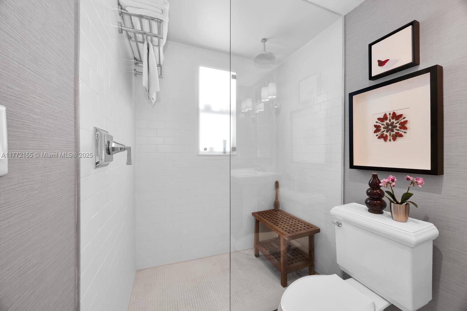 Miami Beach, FL 33141,6911 Bay Dr #3