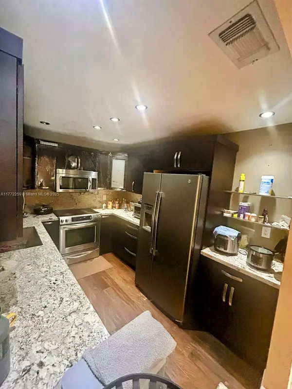 Margate, FL 33063,470 N Laurel Dr #6A