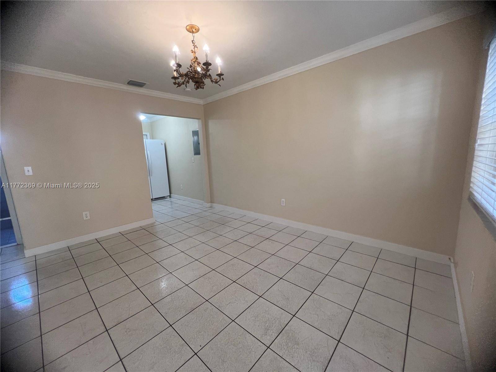 Miami, FL 33130,913 SW 8th Ct #913