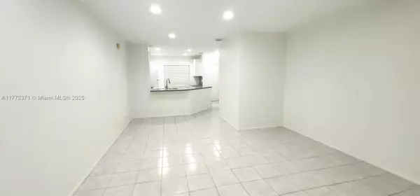 Coral Springs, FL 33065,9160 NW 40th St #202-1