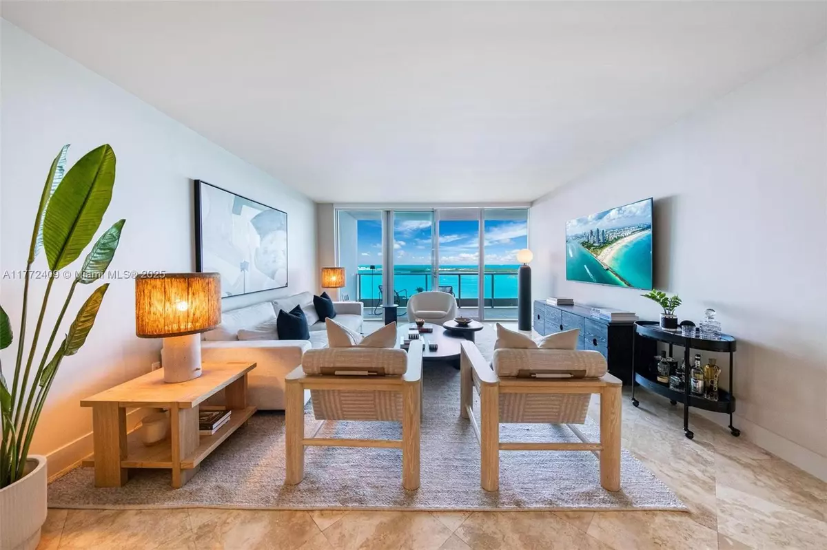 Miami, FL 33131,1331 Brickell Bay Dr #3305
