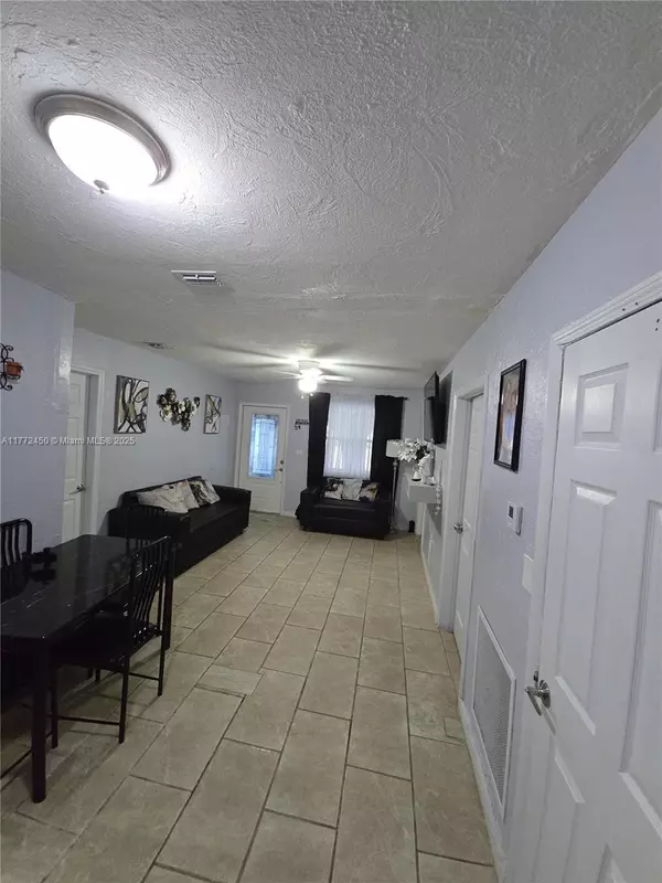 Miami, FL 33170,10745 SW 222nd St