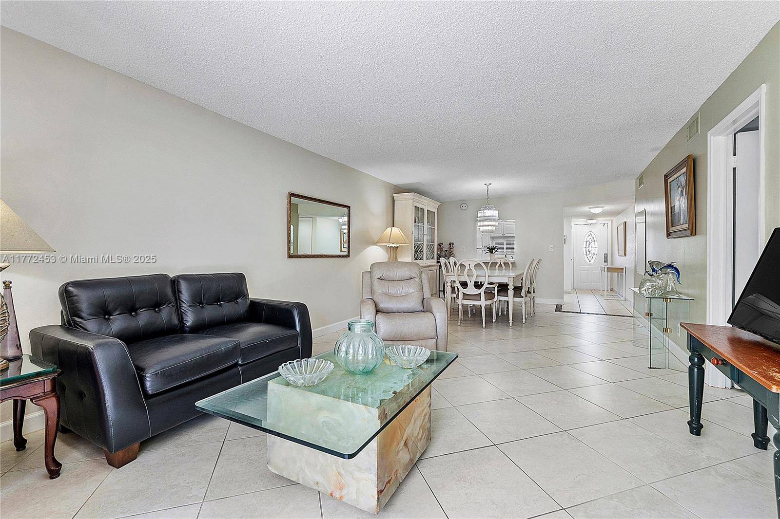 Pembroke Pines, FL 33025,811 S Hollybrook Dr #108