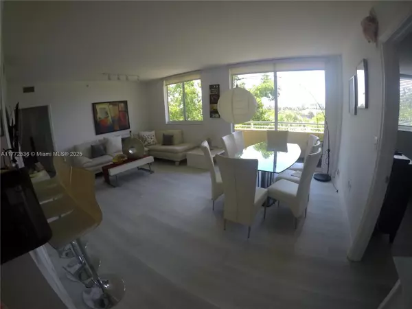 Aventura, FL 33180,2775 NE 187th St #314