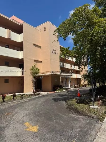 1301 NE 191st St #F407, Miami, FL 33179