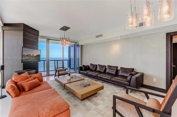 Sunny Isles Beach, FL 33160,17001 Collins Ave #2508
