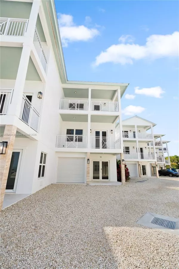 Islamorada, FL 33036,84745 Old Hwy #13