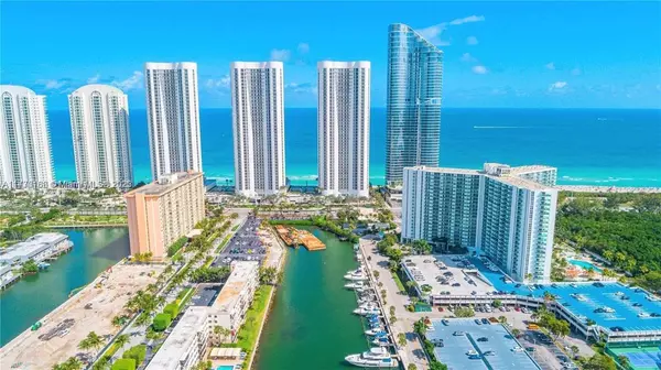 Sunny Isles Beach, FL 33160,100 Bayview Dr #428